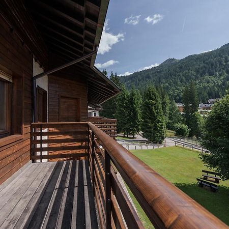 Area Apartments Madonna Di Campiglio Bagian luar foto