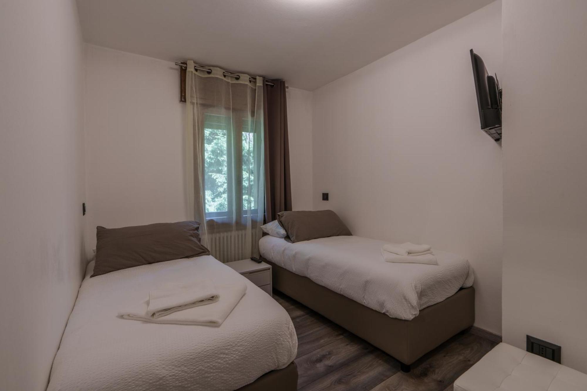Area Apartments Madonna Di Campiglio Bagian luar foto