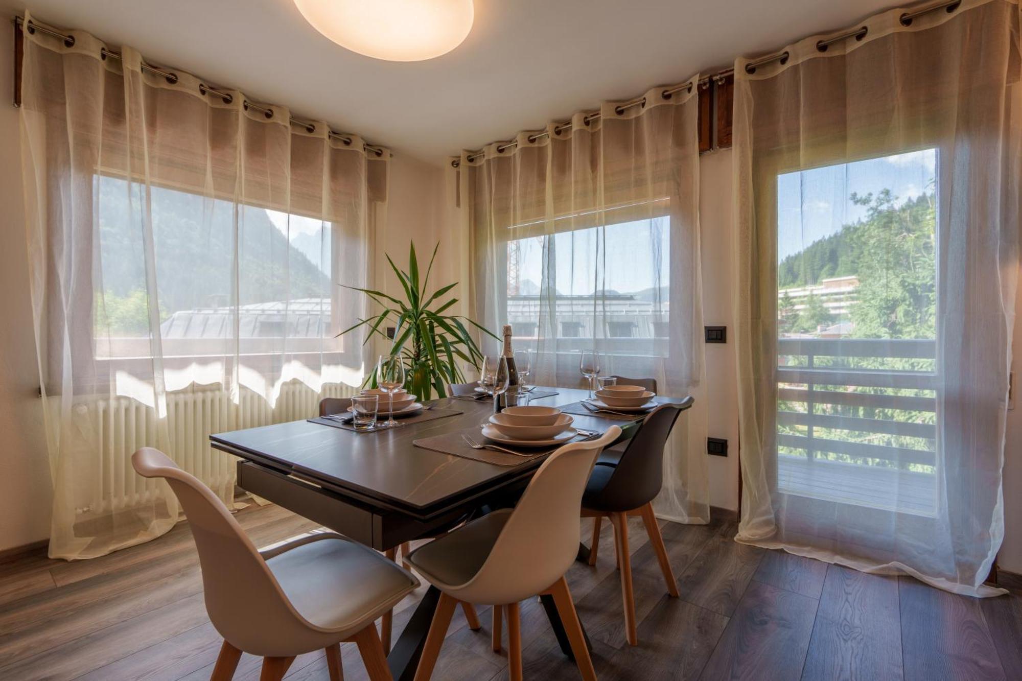 Area Apartments Madonna Di Campiglio Bagian luar foto
