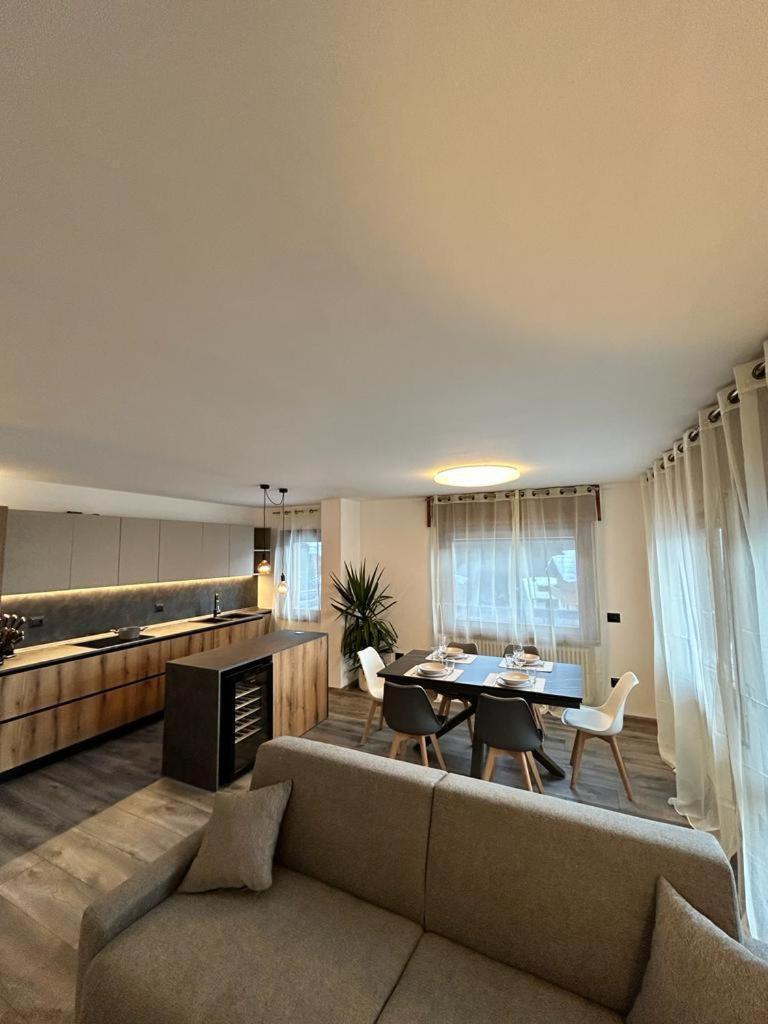 Area Apartments Madonna Di Campiglio Bagian luar foto